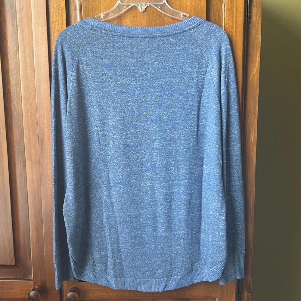 Ladies Gap Lightweight Sweater
